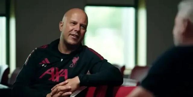 亿欧签人, 队在赛季初 亿欧签人, 队在赛季初